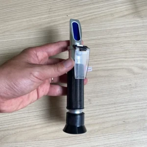 thiết bị đo mặn